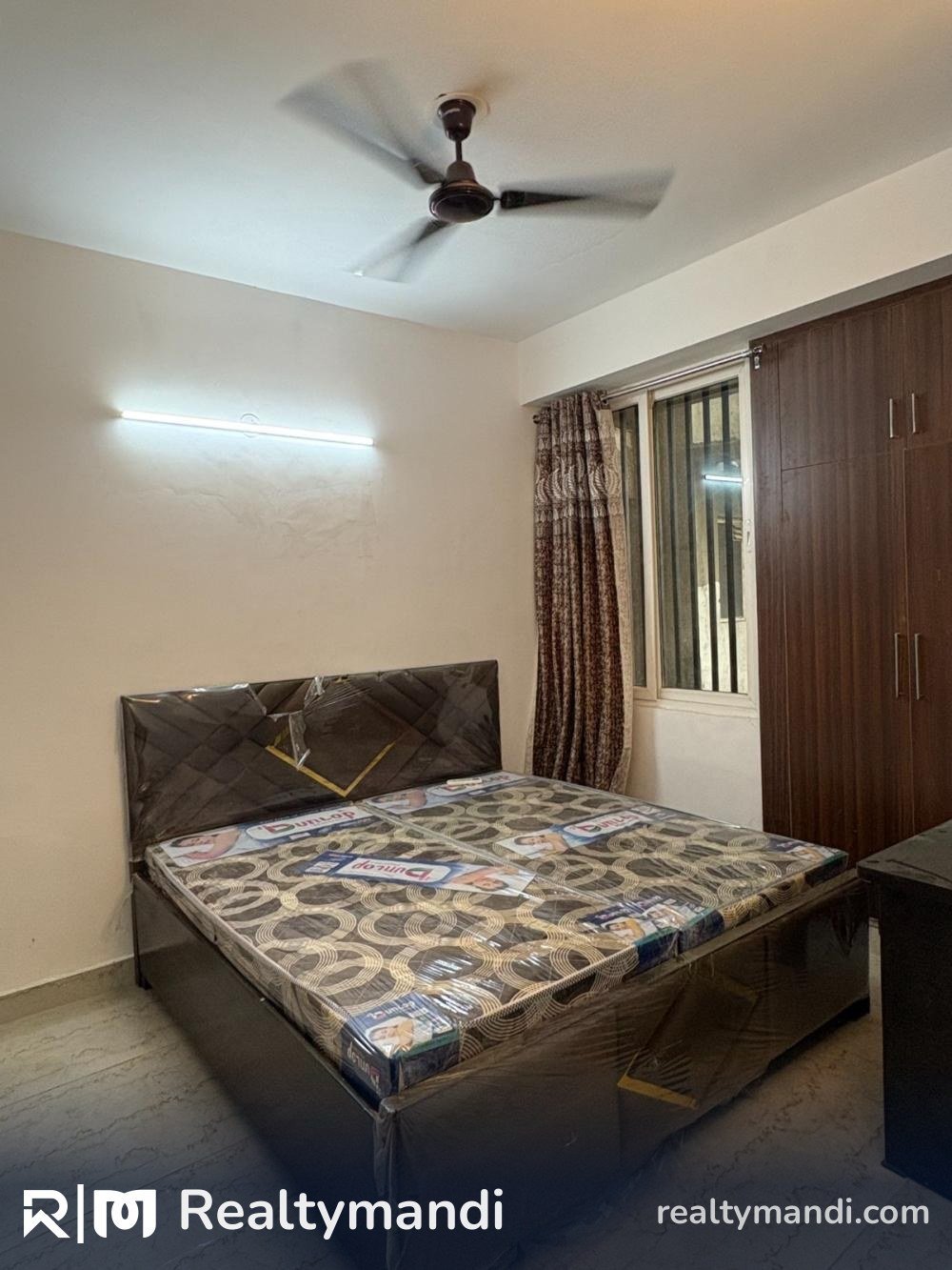 Shared Room for Anyone in 3 BHK, Indian, Noida – photo 1