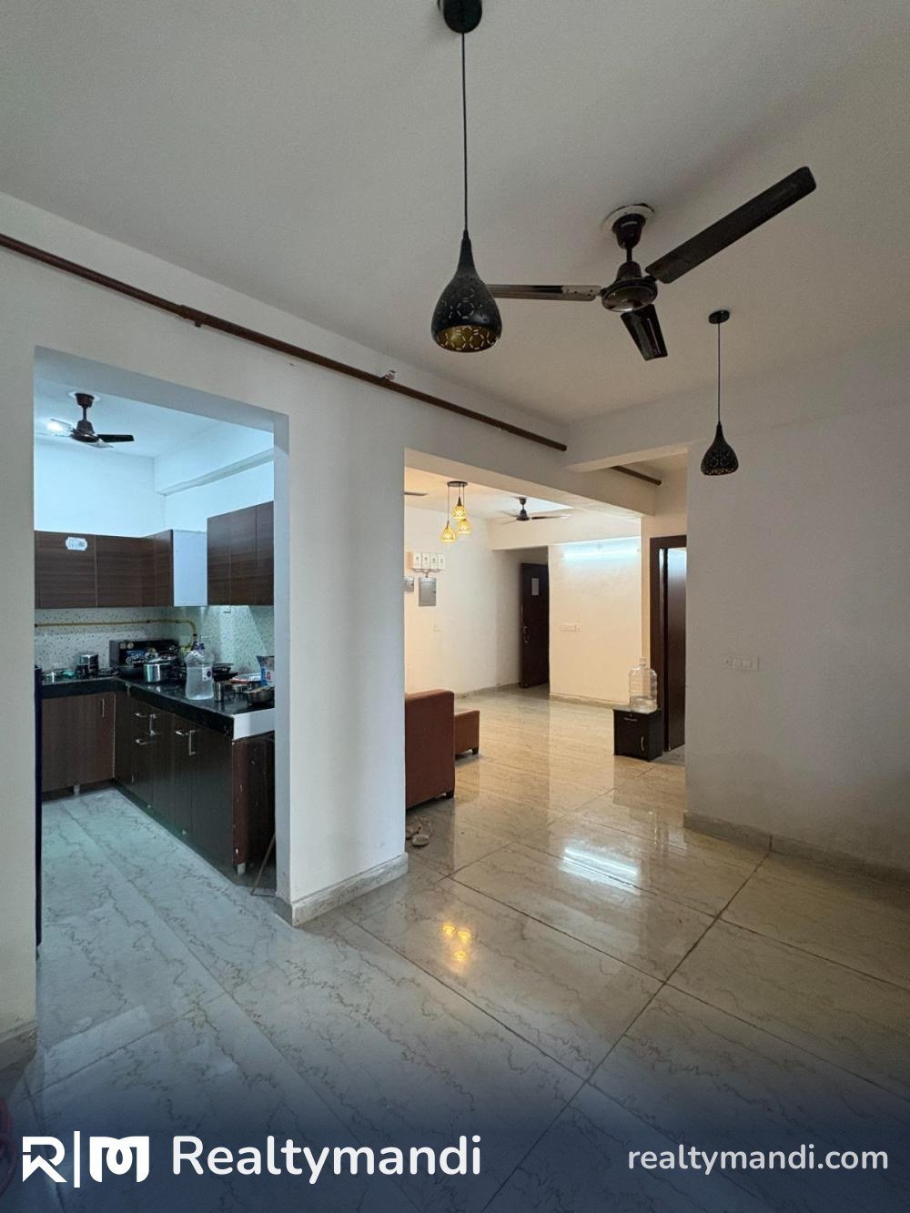 Shared Room for Anyone in 3 BHK, Indian, Noida – photo 2