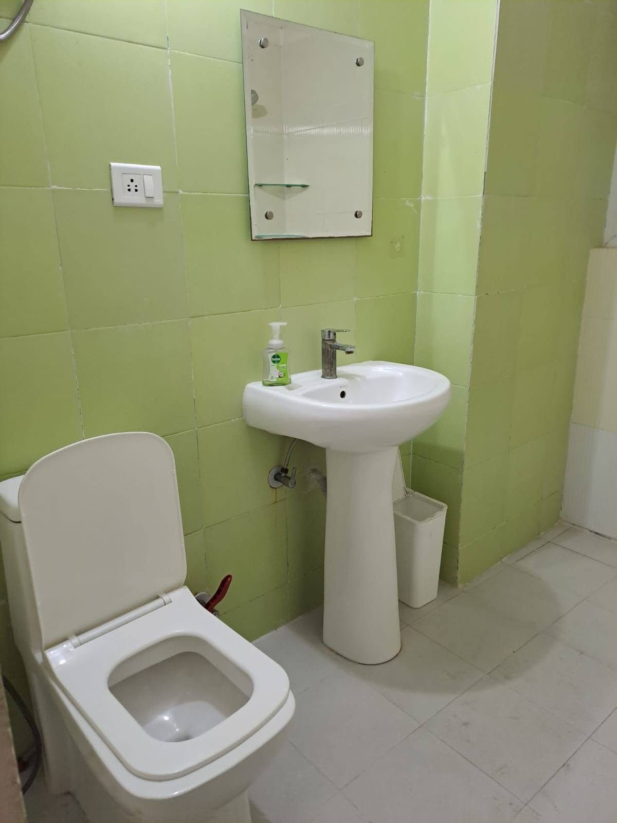 2 BHK Apartment for rent in Sector 77, Noida – photo 3