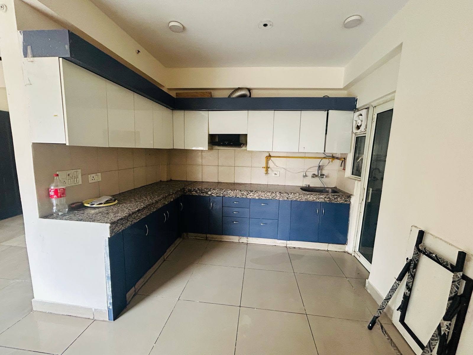 3 BHK Apartment for rent in Panchsheel Greens 2, Greater Noida West, Noida – photo 2