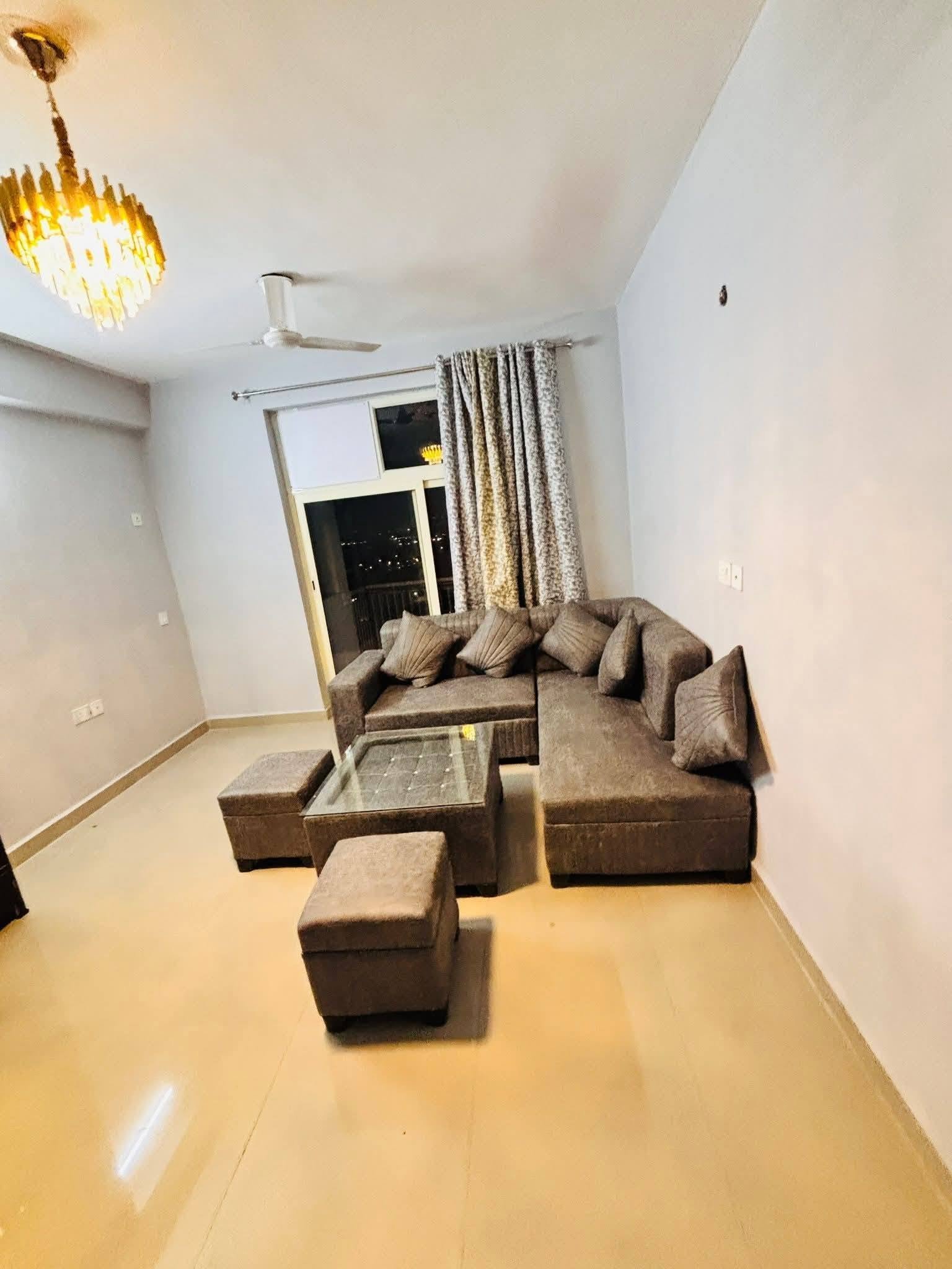 2 BHK Apartment for rent in Sector 75/76, Noida – photo 2