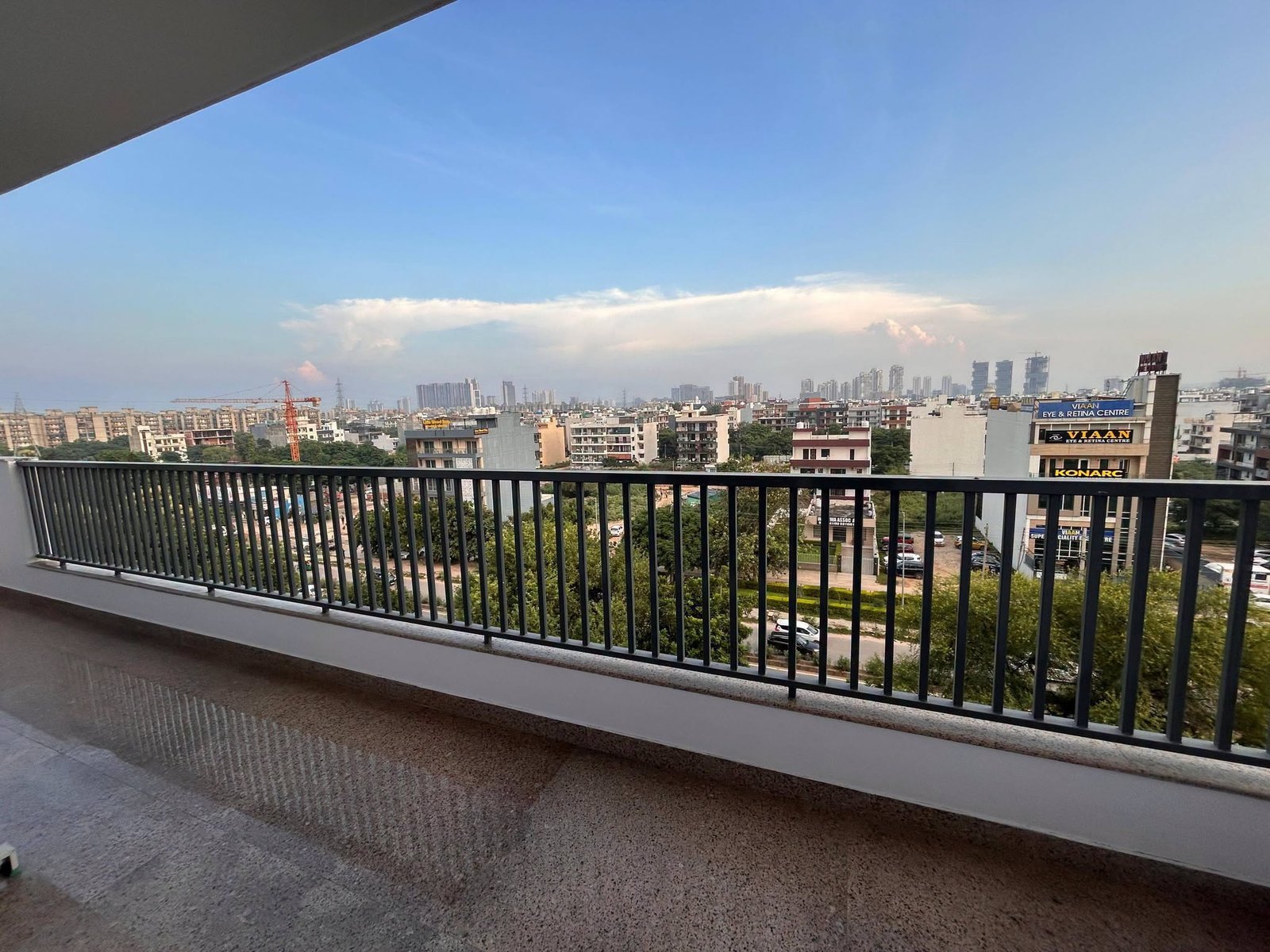 3 BHK Apartment for rent in Sector 52, Gurgaon – photo 2
