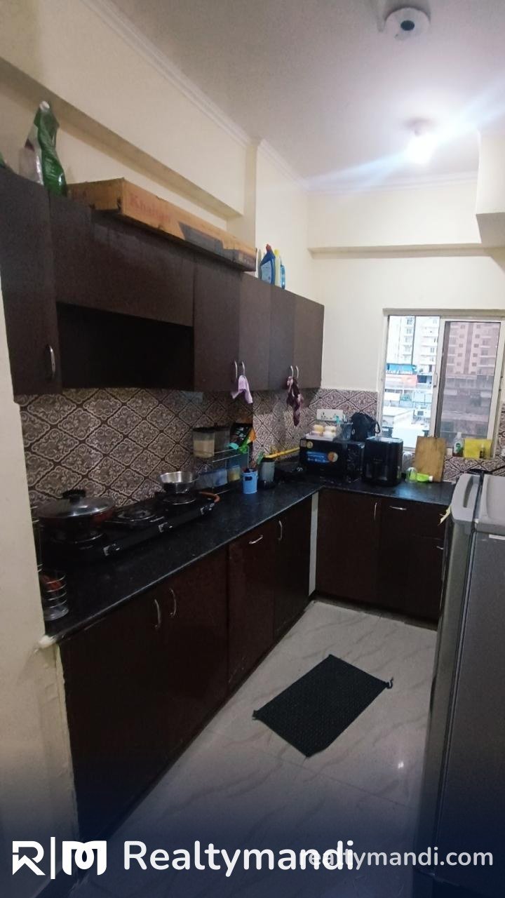 2 BHK Apartment for rent in Sector 75 Road, Noida – photo 3