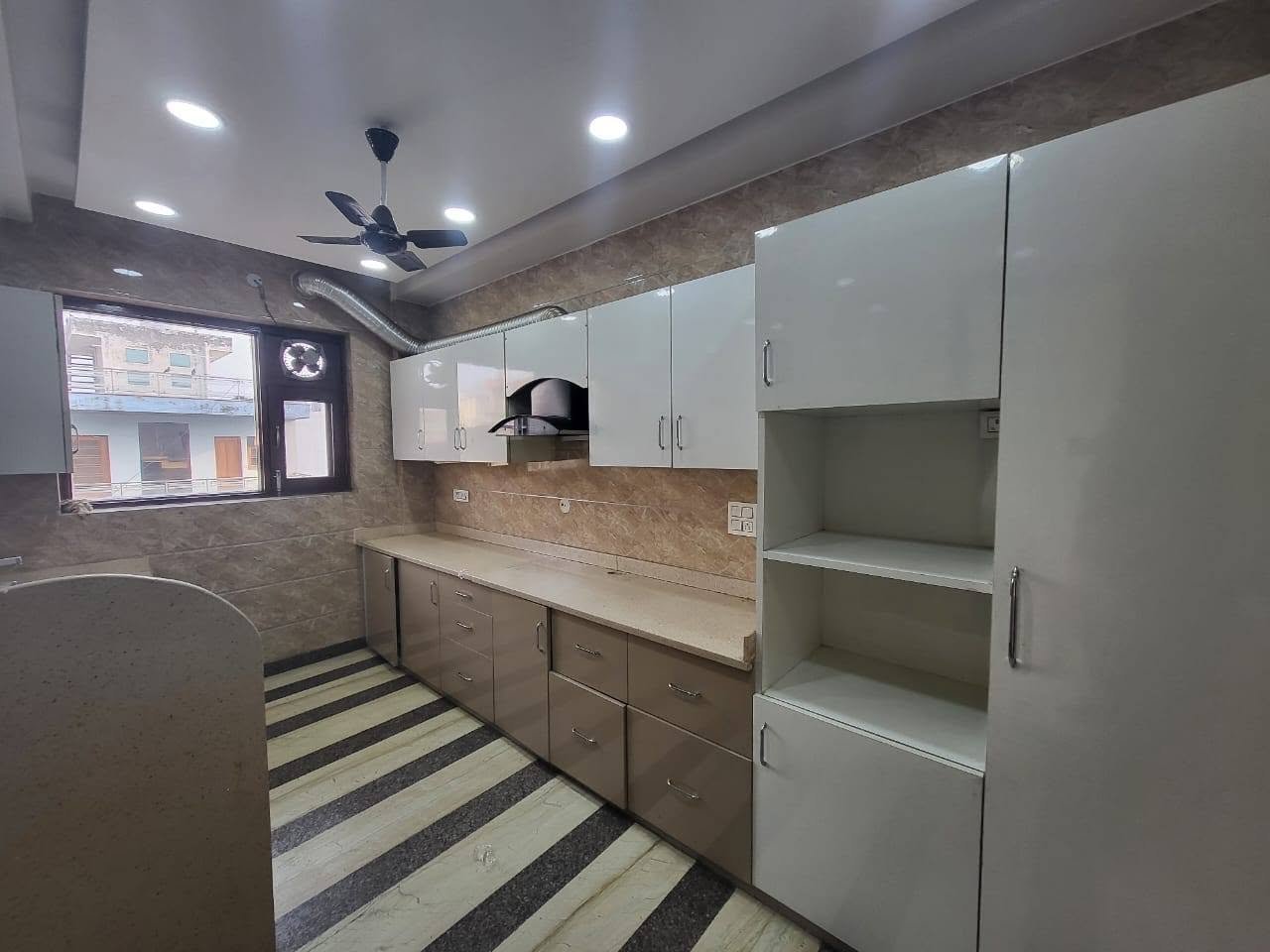 Property_E8D4CEBA800F